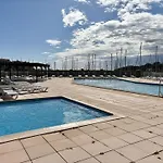Appartement 2 Pieces Dans Avec Piscine Au Port D'argeles Sur Ar045-c64