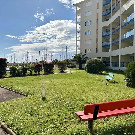 2 Pieces Dans Avec Piscine Au Port D'argeles Sur Ar045-c64 Argelès-sur-Mer