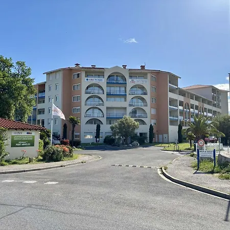 2 Pieces Dans Avec Piscine Au Port D'argeles Sur Ar045-c64 * Argelès-sur-Mer
